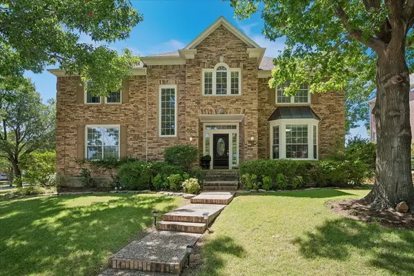 2000 Mulberry Way, Irving, TX 75063