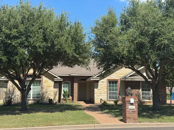 436 W Wall Street, Hewitt, TX 76643