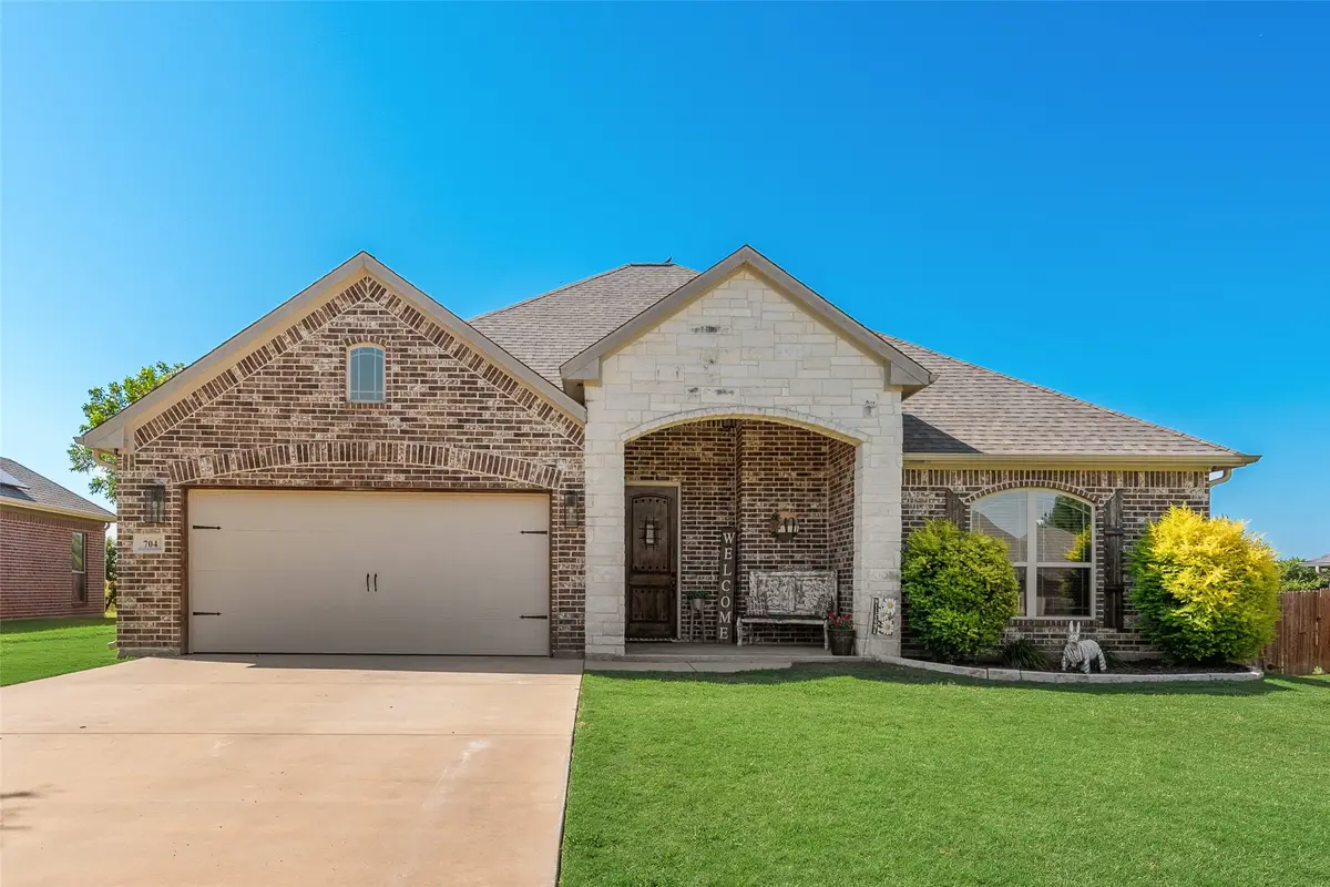 704 Carmen Ana Avenue, Grandview, TX 76050 - #1