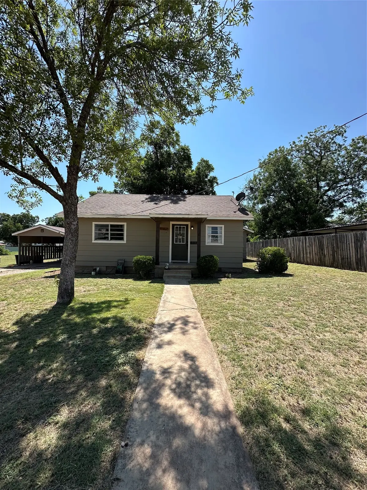 607 Fannin Street, Winters, TX 79567 - #1