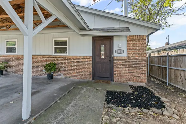 5117 Curzon Avenue, Fort Worth, TX 76107