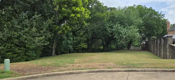 640 Bent Creek Circle, DeSoto, TX 75115