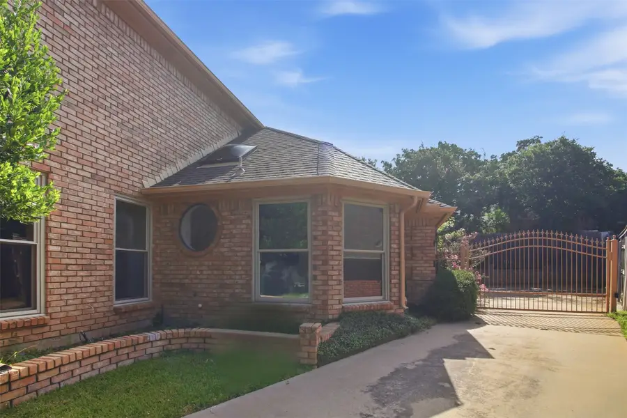 6701 Mt Vernon Court, Arlington, TX 76017 - #3