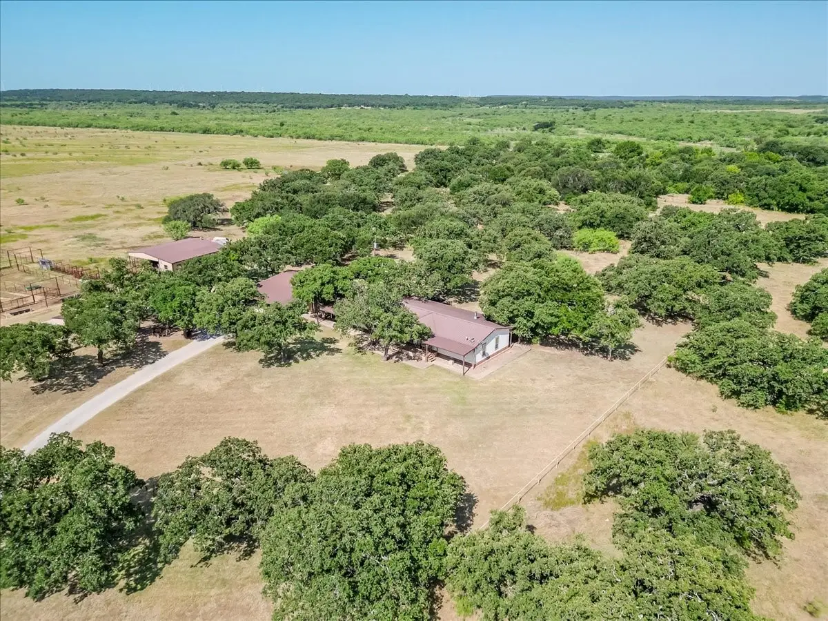 3637 Highway 281 N, Jacksboro, TX 76458 - #1