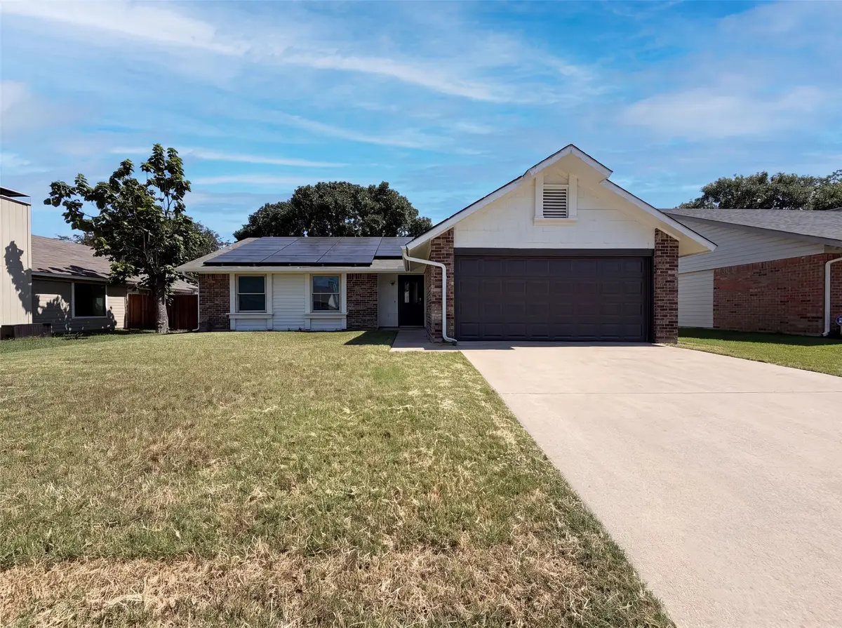 220 Creekwood Lane, Fort Worth, TX 76134 - #1