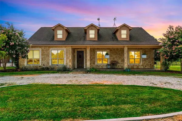 180 Hcr 2224 E, Aquilla, TX 76622