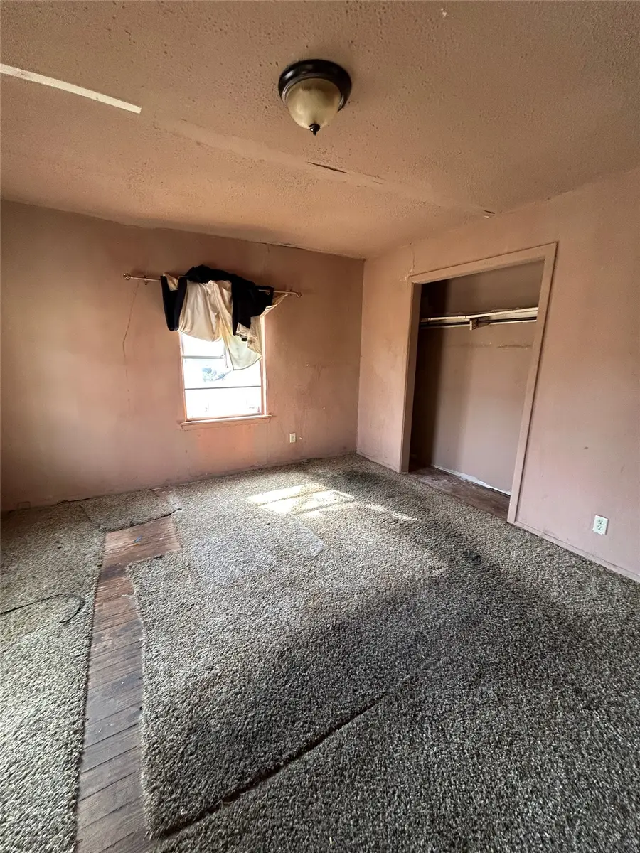 1116 S Catherine Street, Terrell, TX 75160 - #2