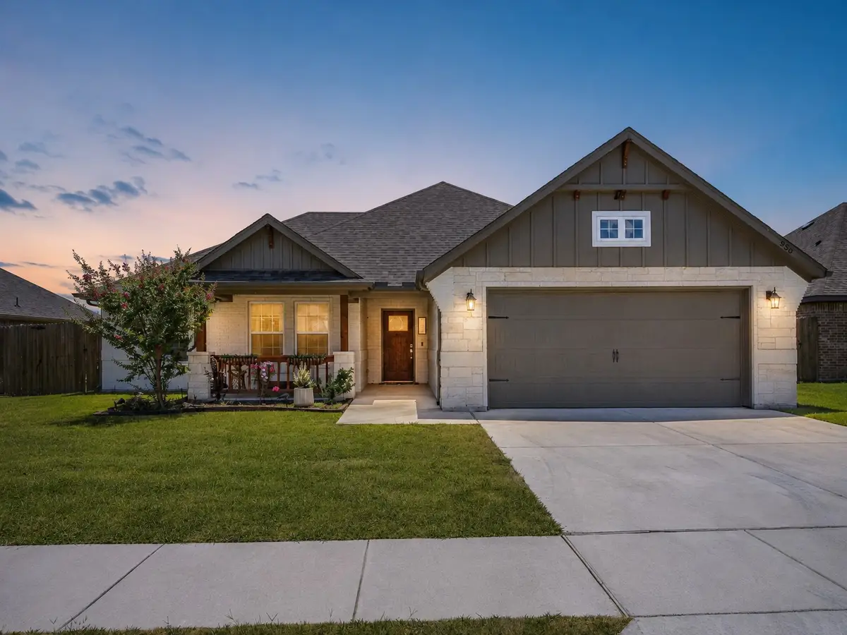 956 Sam Street, Springtown, TX 76082 - #1