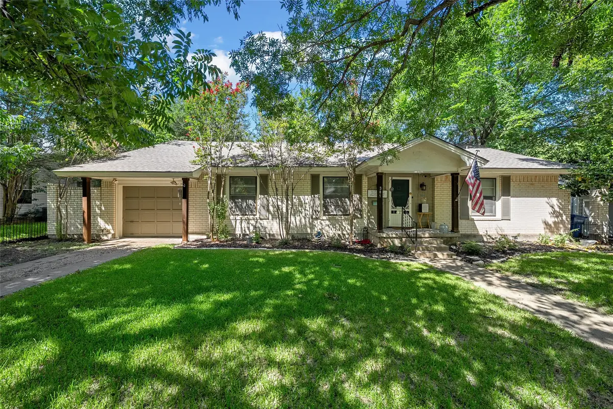 301 N 40th Street, Waco, TX 76710 - #1