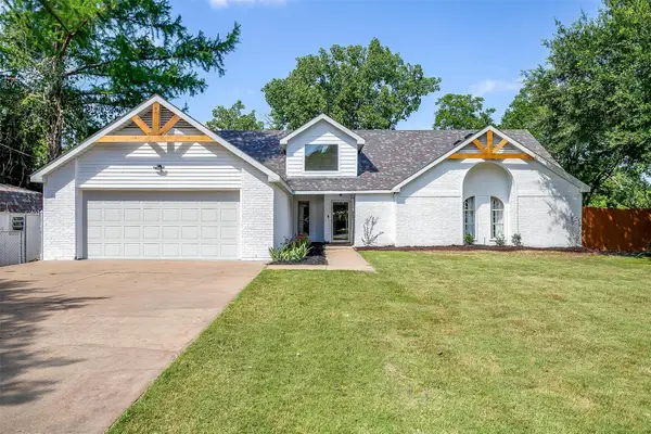 1401 Cheyenne Trail, Granbury, TX 76048