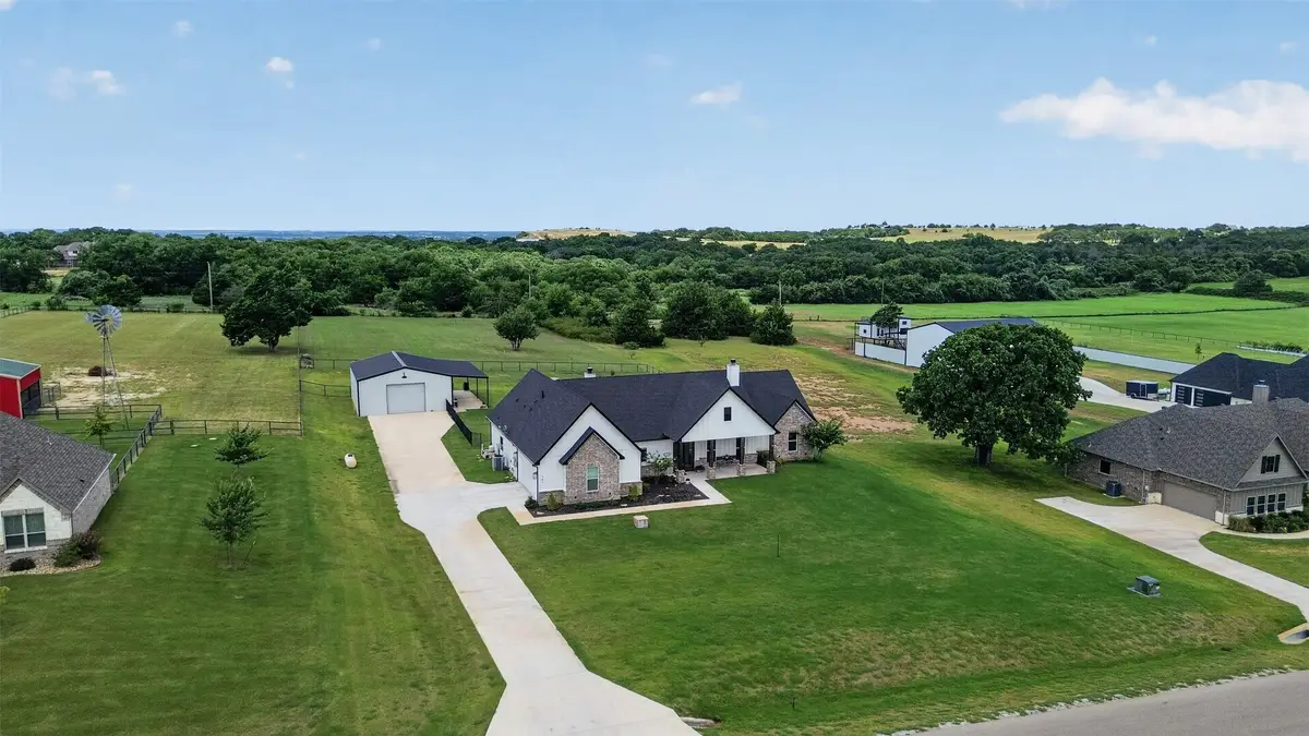165 Quail Ridge Court, Decatur, TX 76234 - #1