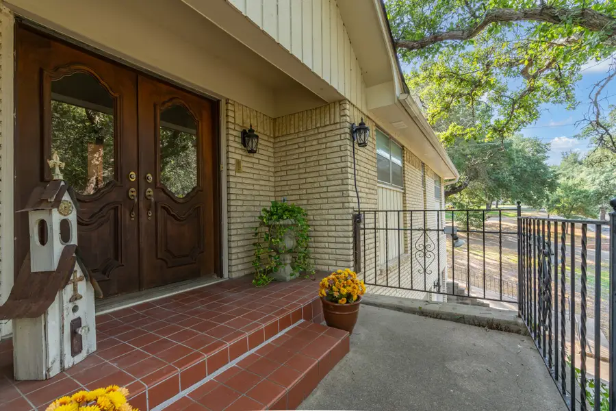 2621 Arroyo Road, Waco, TX 76710 - #2