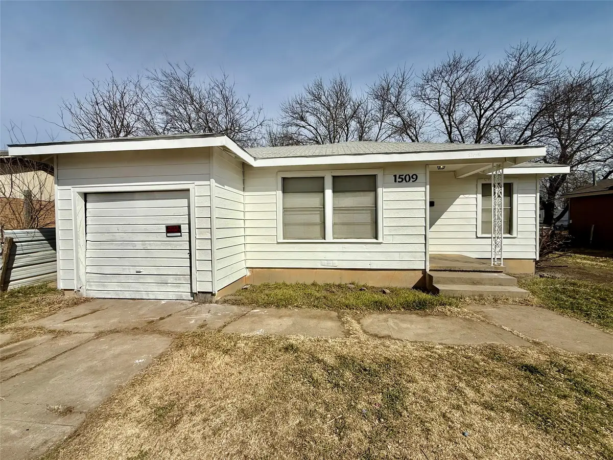 1509 SE 18th Street, Mineral Wells, TX 76067 - #1