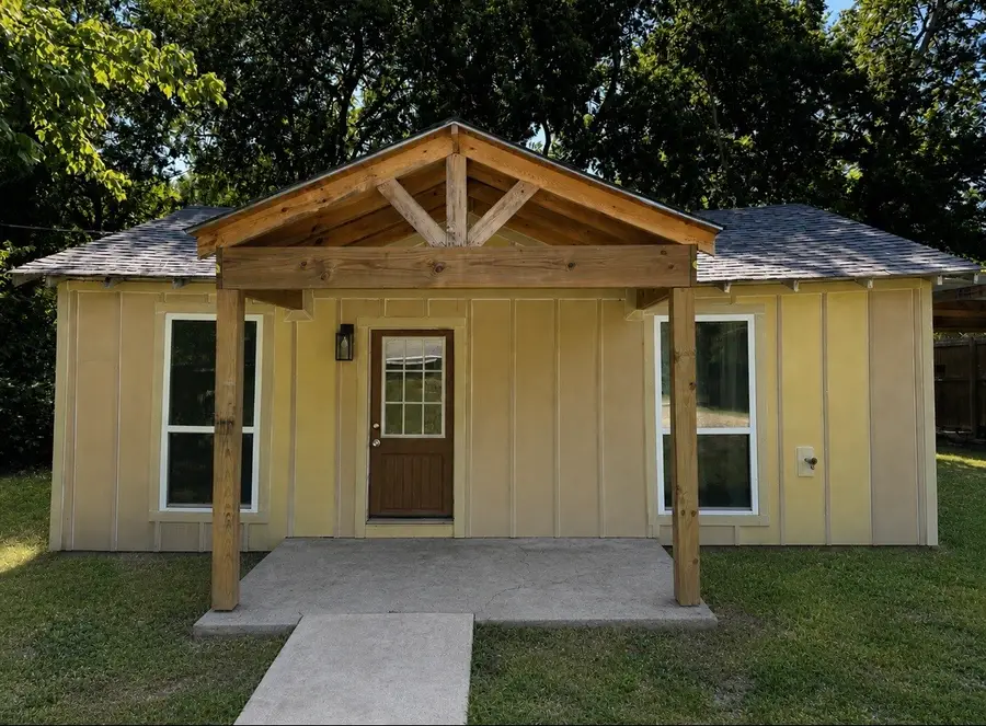 207 Austin Street, Farmersville, TX 75442 - #2