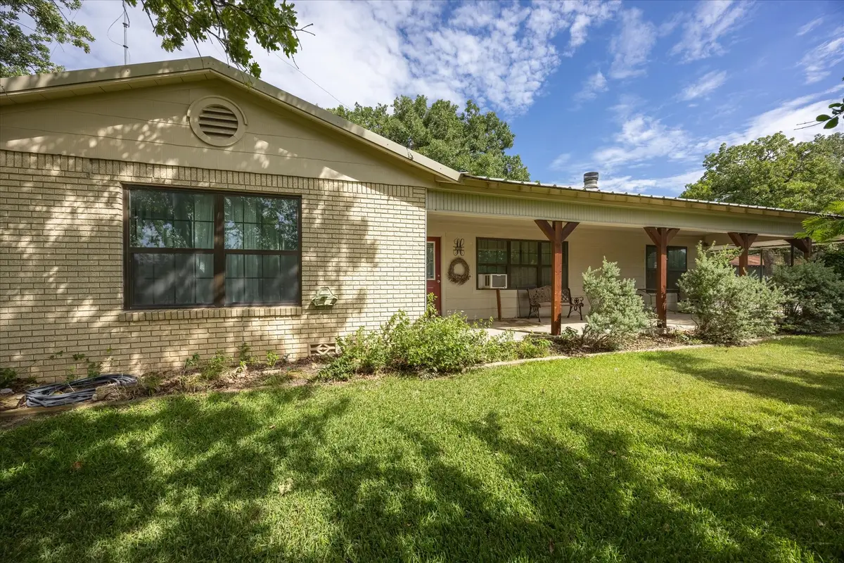 10202 S Us Highway 377, Dublin, TX 76446 - #1