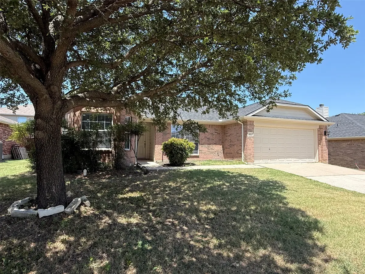 103 Santa Fe Trail, Justin, TX 76247 - #1