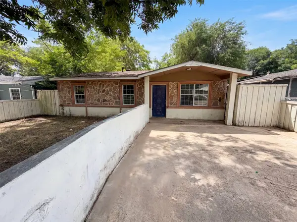 2210 Ben Hur Street, Dallas, TX 75253