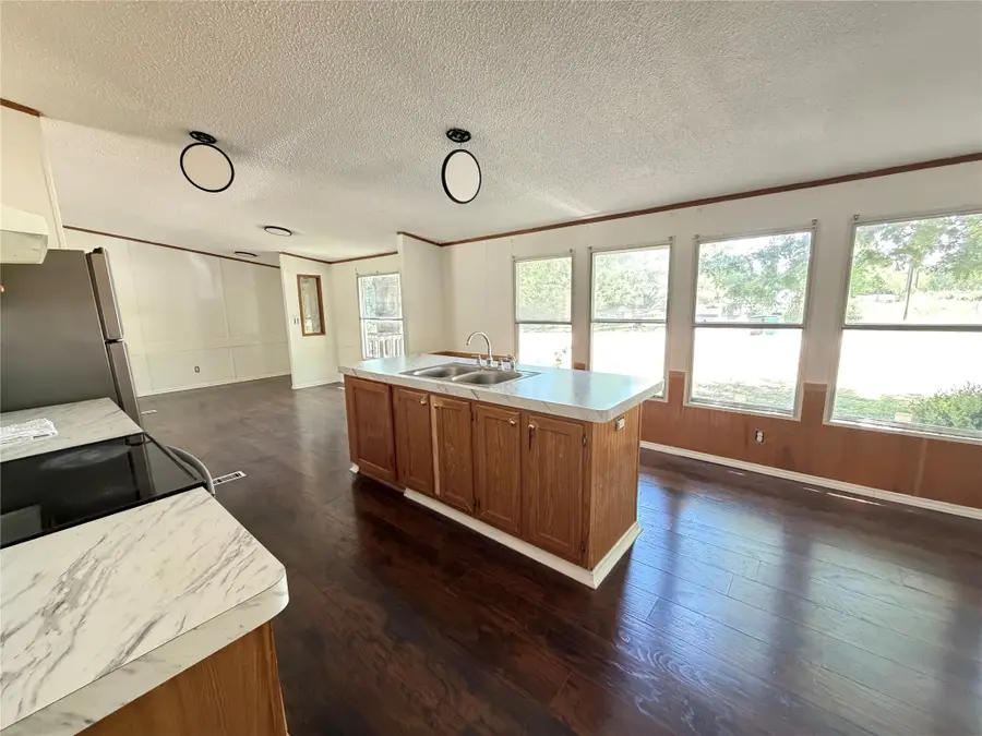 1010 Glen Brook Drive, Pecan Hill, TX 75165 - #3