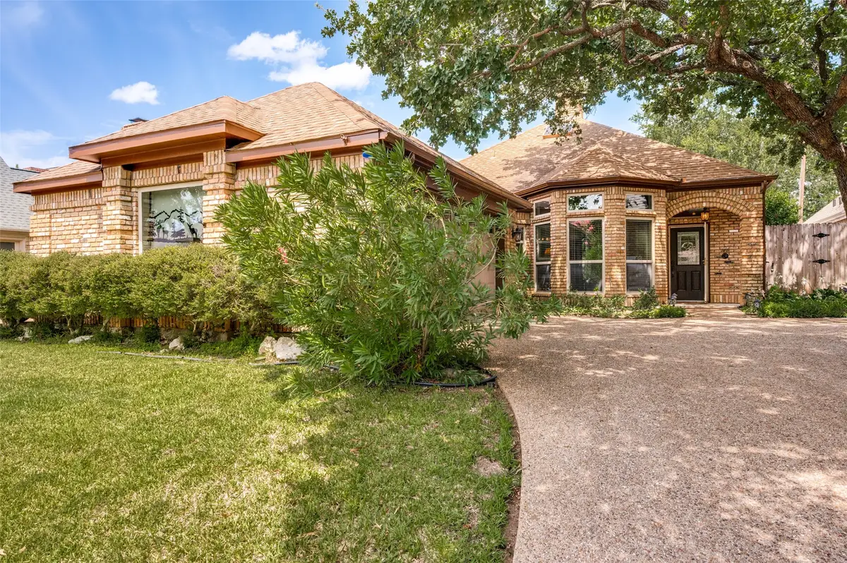 608 Crest Ridge Drive, Irving, TX 75061 - #1