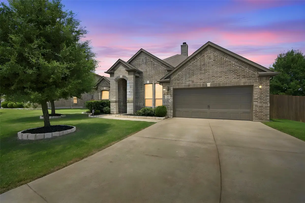 205 Canterbury Court, Midlothian, TX 76065 - #1