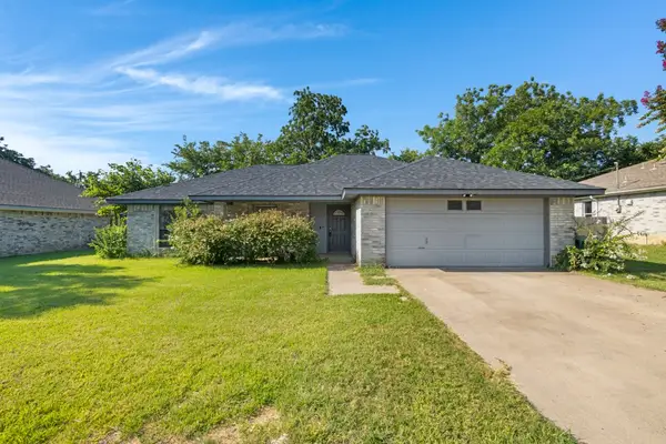 2509 Silvermeadow Lane, Corinth, TX 76210