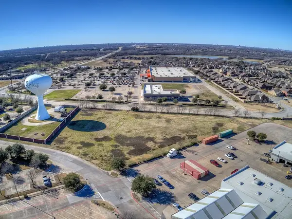 2501 Lakeview Parkway, Rowlett, TX 75088