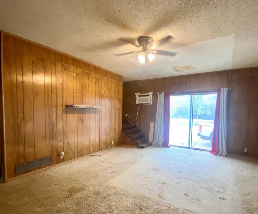 201 S Bois D, Dodd City, TX 75438 - #3