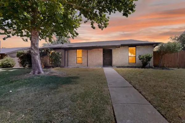 2938 Churchill Way, Garland, TX 75044