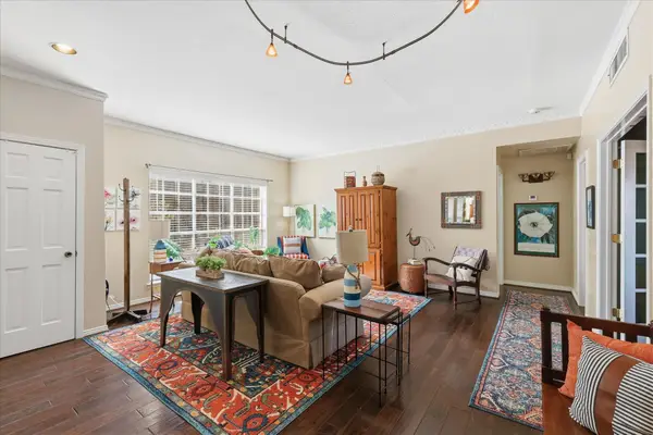 4415 S Bellaire Drive S #202S, Fort Worth, TX 76109