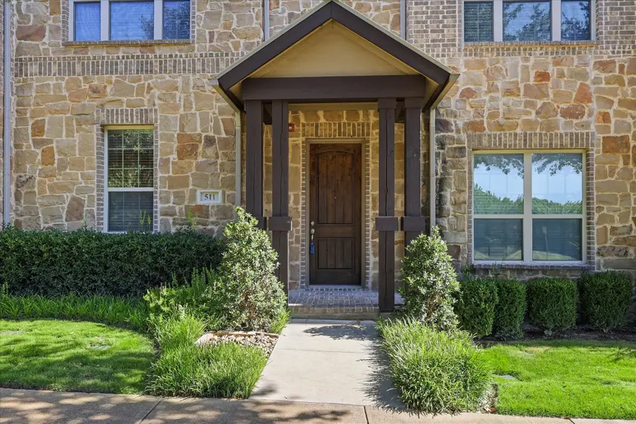 511 W Royal Lane, Irving, TX 75039 - #2