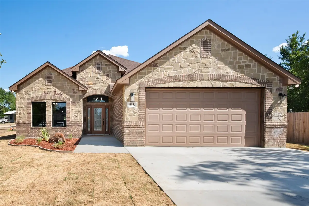 860 Fuller, Cleburne, TX 76031 - #1
