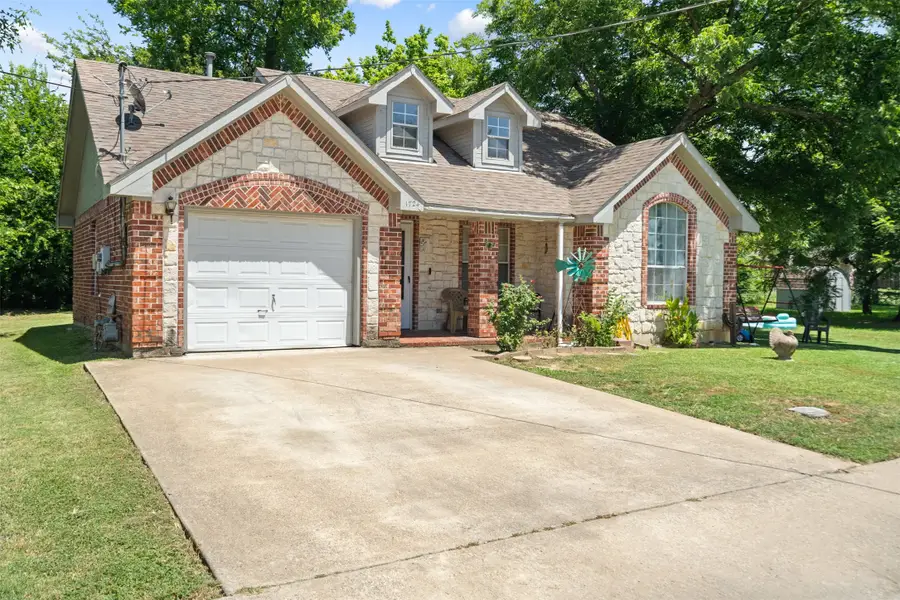 1724 Willow Hollow Drive, Garland, TX 75040 - #2