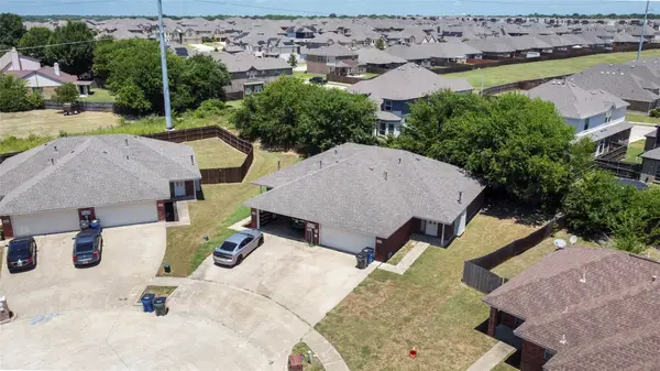 2633 Ventura Court, Glenn Heights, TX 75154