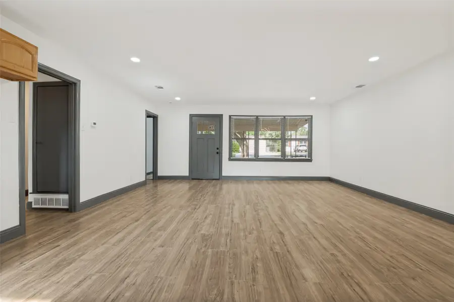 3910 Vanette Lane, Dallas, TX 75216 - #3