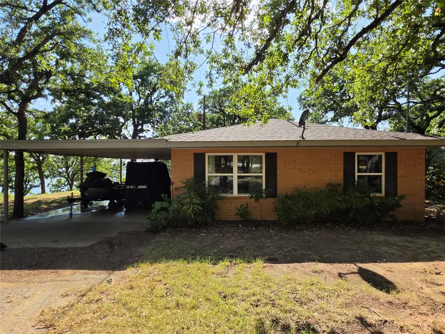 903 Country Club Road, Bowie, TX 76230 - #2