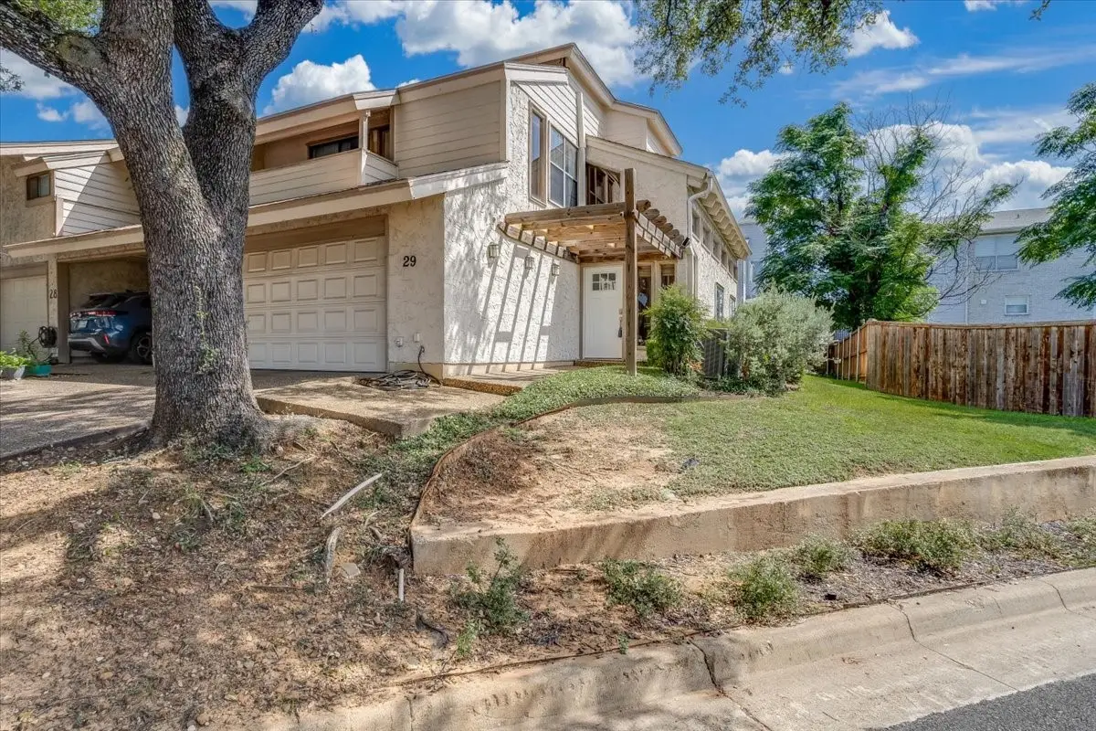 29 Oakbrook Drive, Lewisville, TX 75057 - #1
