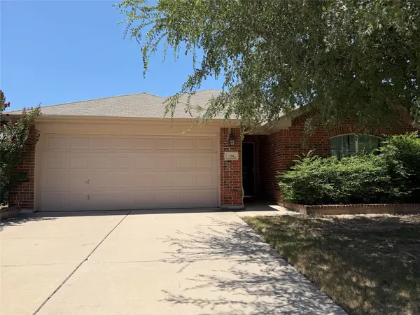 224 Spring Hollow Drive, Saginaw, TX 76131