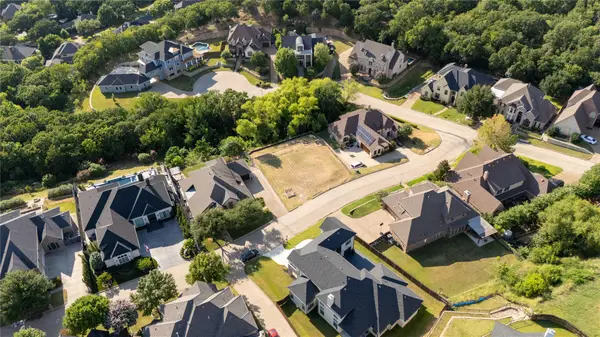 612 Rainbow Creek Court, Arlington, TX 76012