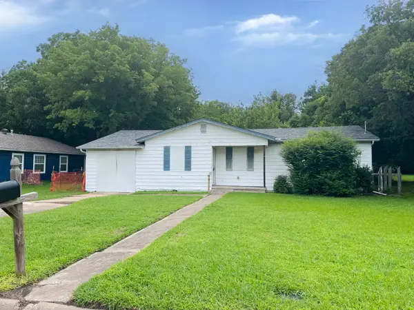 1305 N Brents Avenue, Sherman, TX 75090