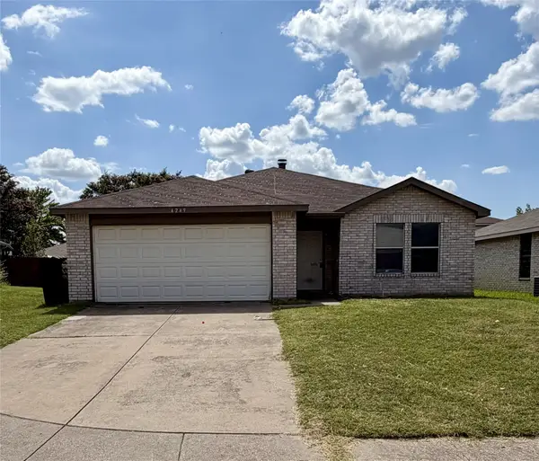 4249 Gray Fox Drive, Fort Worth, TX 76123