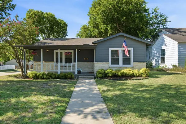 3851 Harley Avenue, Fort Worth, TX 76107