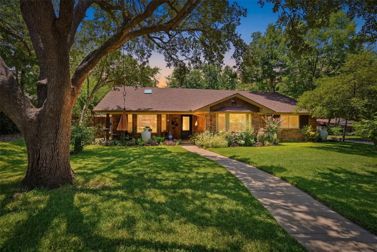 2941 Harvest Hill Drive, Grapevine, TX 76051 - #1