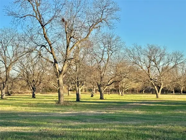 738 Cole Street, Gainesville, TX 76240