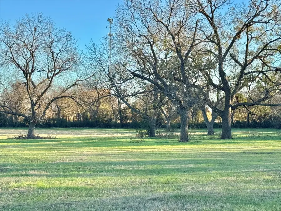 738 Cole Street, Gainesville, TX 76240 - #2