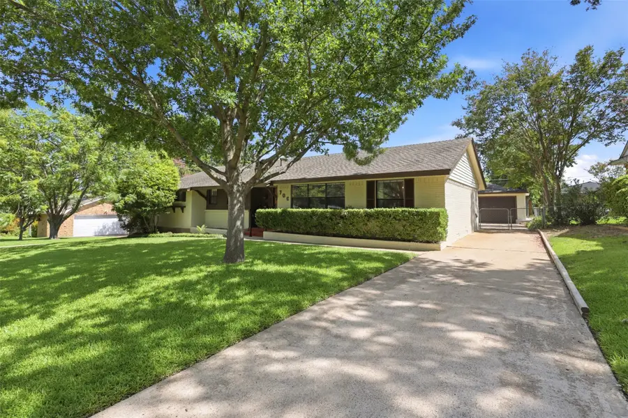 706 Peach Tree Lane, Garland, TX 75041 - #2