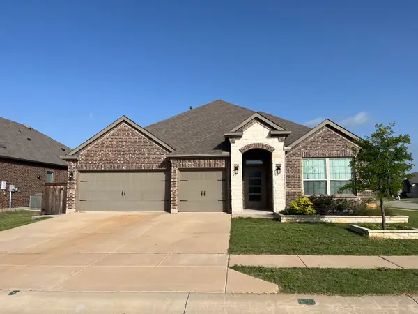 3217 Shady Brook Lane, Aubrey, TX 76227