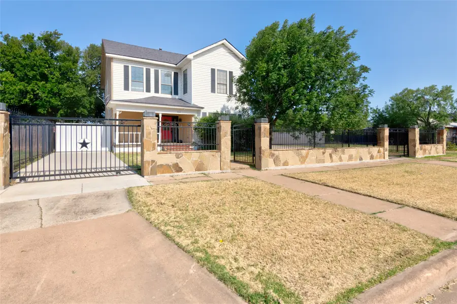 402 Peach Street, Abilene, TX 79602 - #2