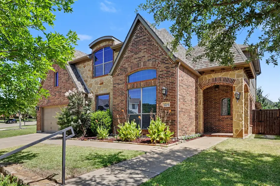 4216 Boxwood Drive, Denton, TX 76208 - #2