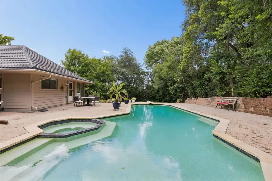 205 Balboa Street, Irving, TX 75062 - #3