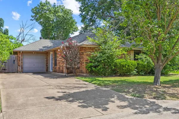 25 Brewster Court, Allen, TX 75002